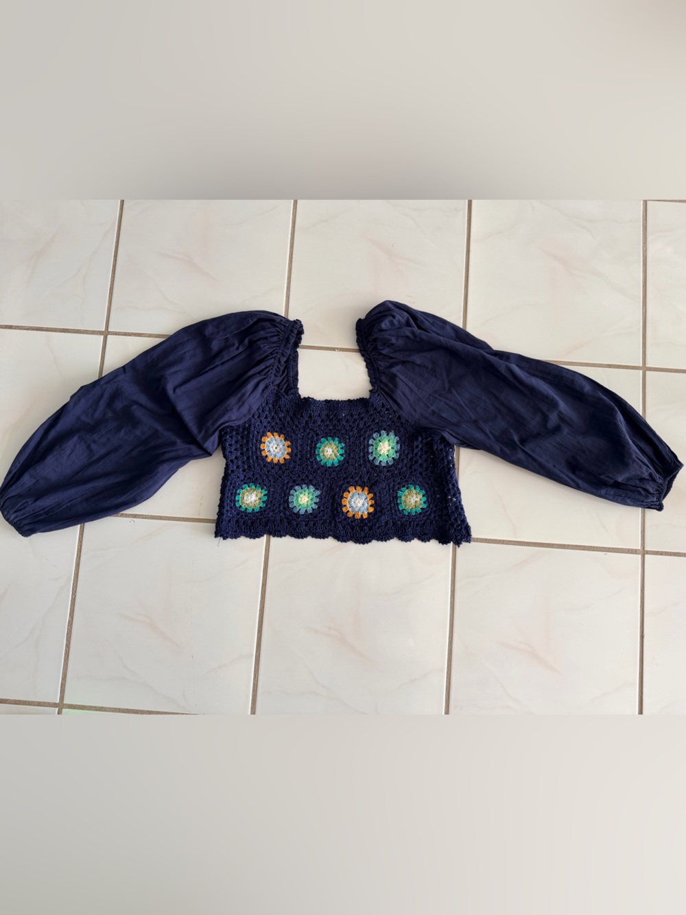 Aerie Boho Crochet Puff-Sleeve Crop Top - Navy Floral Granny Square Size Medium